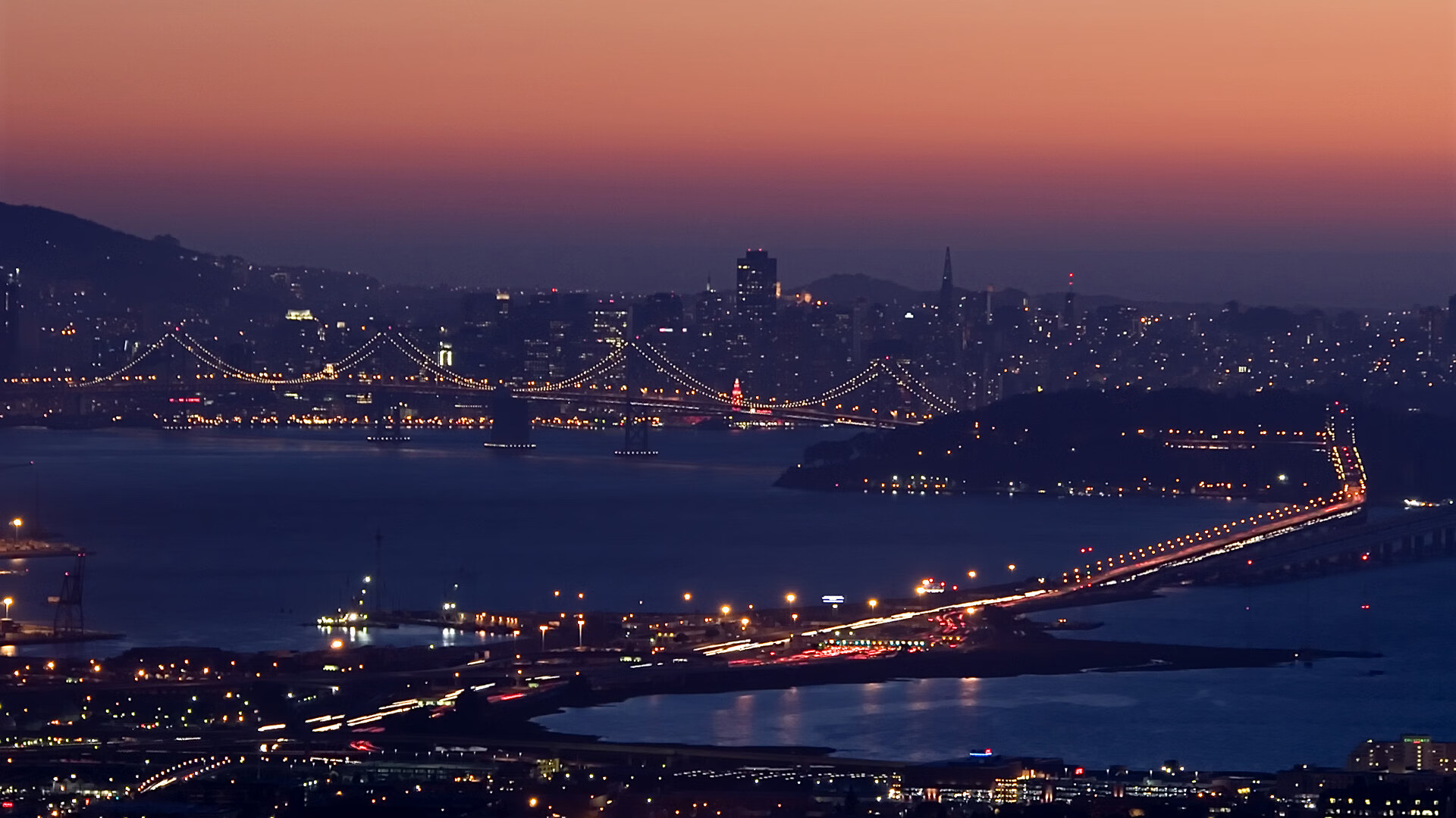 希腊鏖战险胜比利时，基耶萨一剑封喉成全场焦点